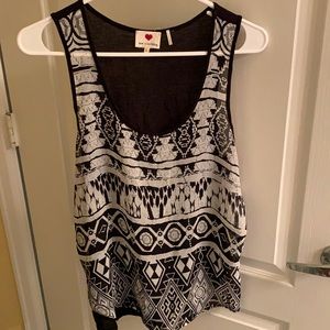 Women’s black and white tank top